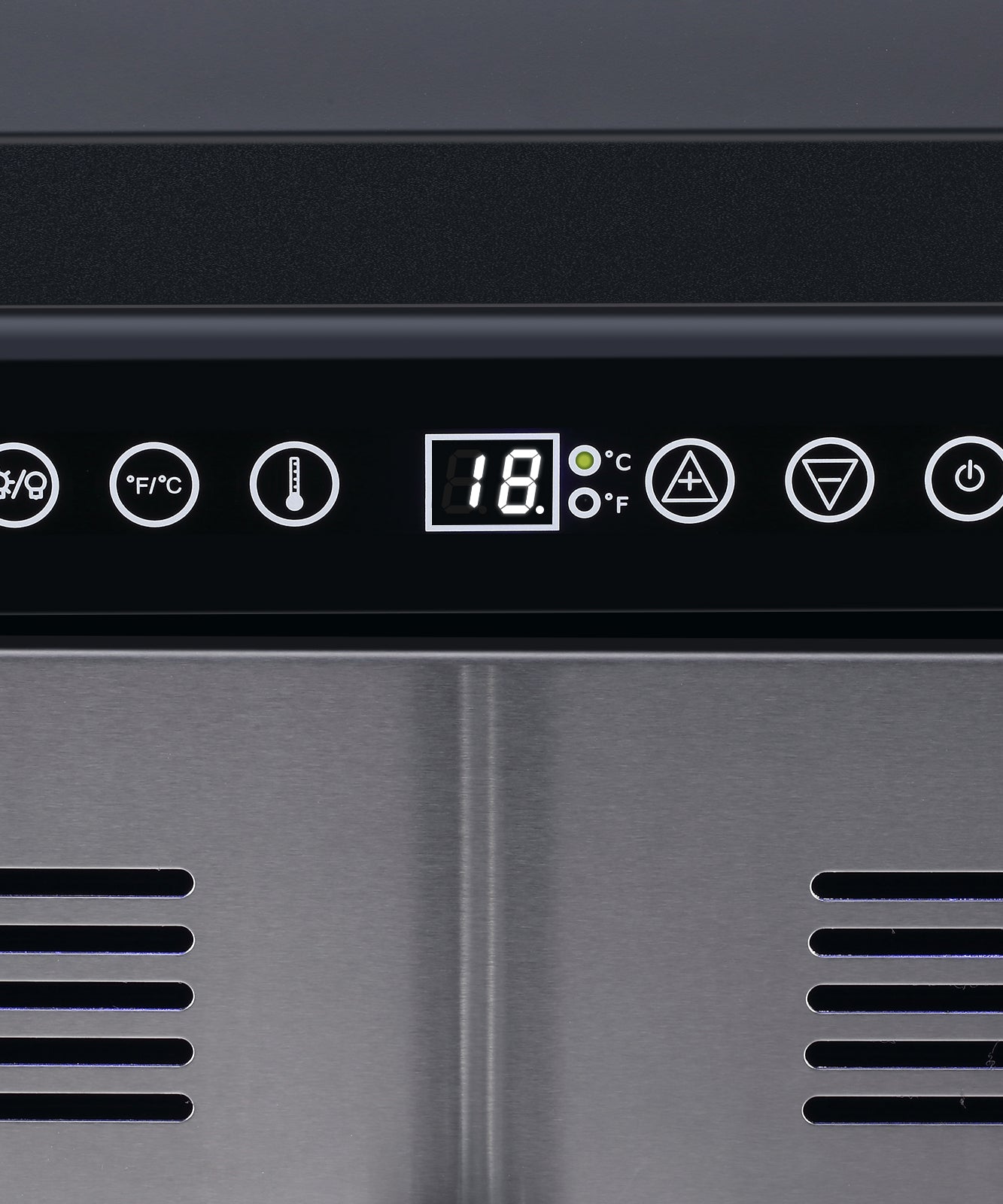 WINEBOSS 24 inch Beverage Refrigerator Under Counter